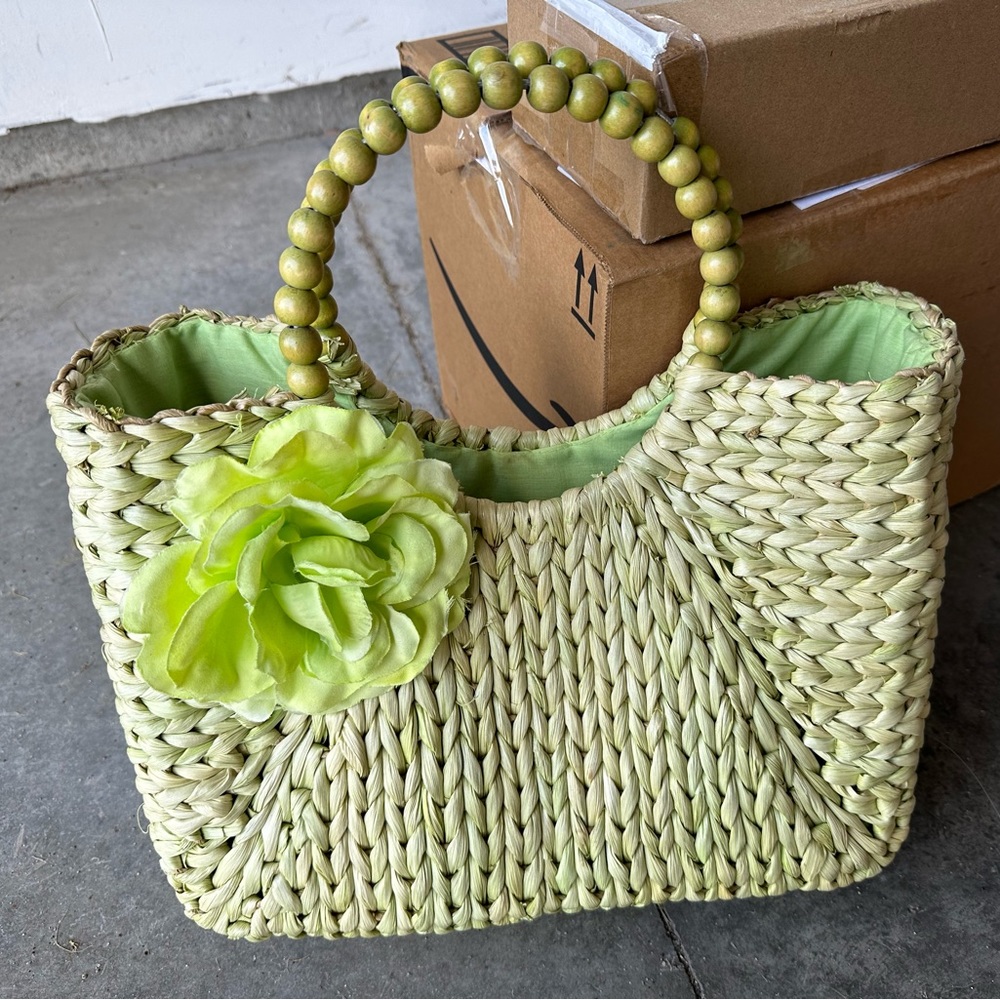 Green purse
